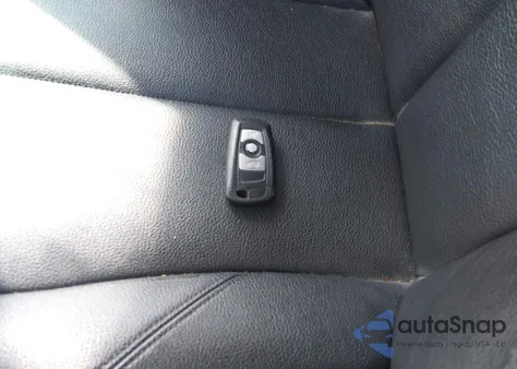 2015 BMW 320I xDrive из США, поврежденный, VIN WBA3C3G51FNT51032